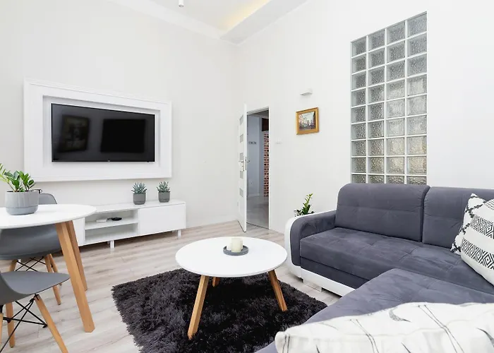 Two Bedroom Apartment - Starowislna 36